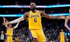 LeBron James chi 1,5 triệu USD mỗi năm để 'hack tuổi sinh học' LeBron James chi 1,5 triệu USD mỗi năm để 'hack tuổi sinh học'
