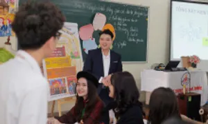 Thầy giáo trẻ nhất được Hà Nội vinh danh Thầy giáo trẻ nhất được Hà Nội vinh danh