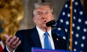 Ông Trump chỉ trích cựu bộ trưởng Canada 'độc hại' Ông Trump chỉ trích cựu bộ trưởng Canada 'độc hại'
