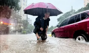 Phụ huynh bức xúc vì 'các trường Hà Nội phản ứng chậm chạp'